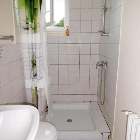 Pour 3 Personnes A Sarlat