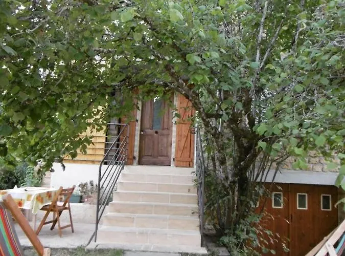 Pour 3 Personnes A Apartment *